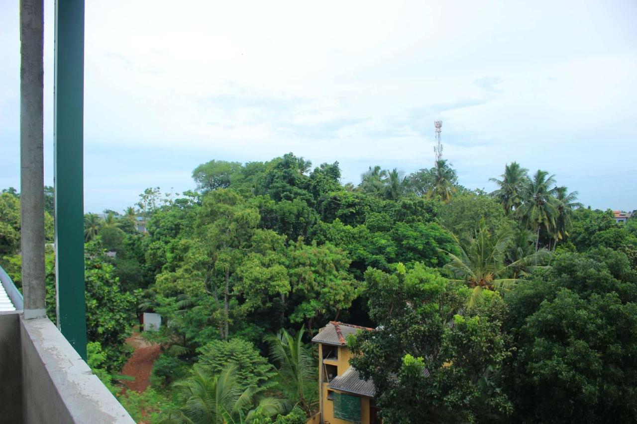 Heritage Eco Resort Kelaniya Exterior photo